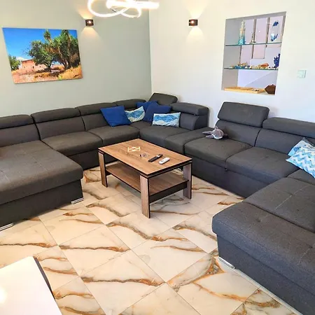 Arode Dionysus - Digital Nomads Coliving