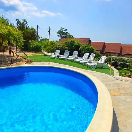 Arode Dionysus - Digital Nomads Coliving *