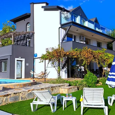 בית הארחה Arode Dionysus - Digital Nomads Coliving *