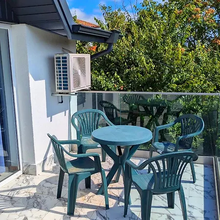 Arode Dionysus - Digital Nomads Coliving Penzion Balčik
