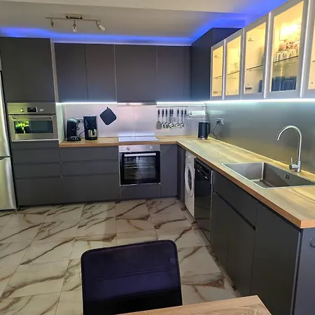 בית הארחה Arode Dionysus - Digital Nomads Coliving בלצ'יק