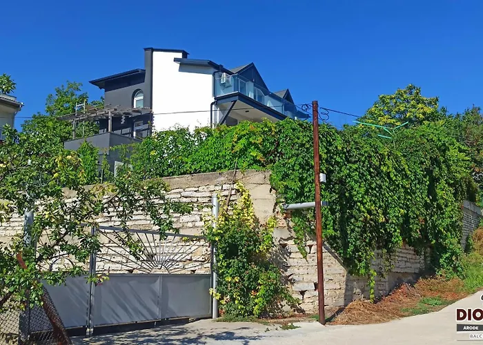 Arode Dionysus - Digital Nomads Coliving *